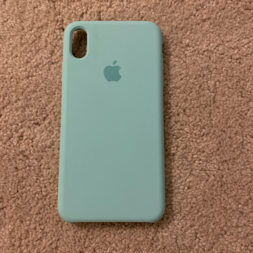 Apple silicone xs Max case